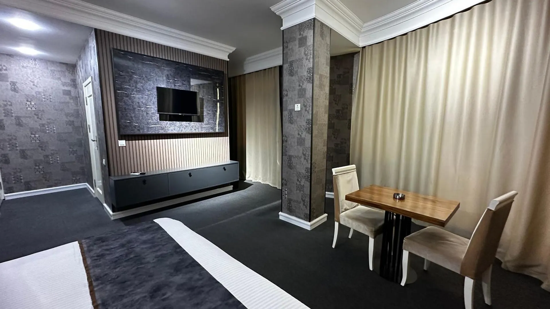 Amber Hotel Baku