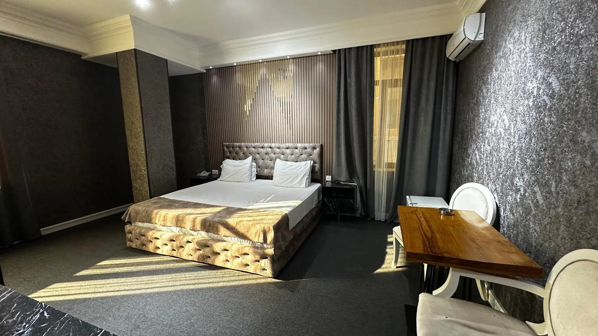 Amber Hotel Baku